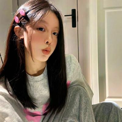 芍药花开火光中的芍药花